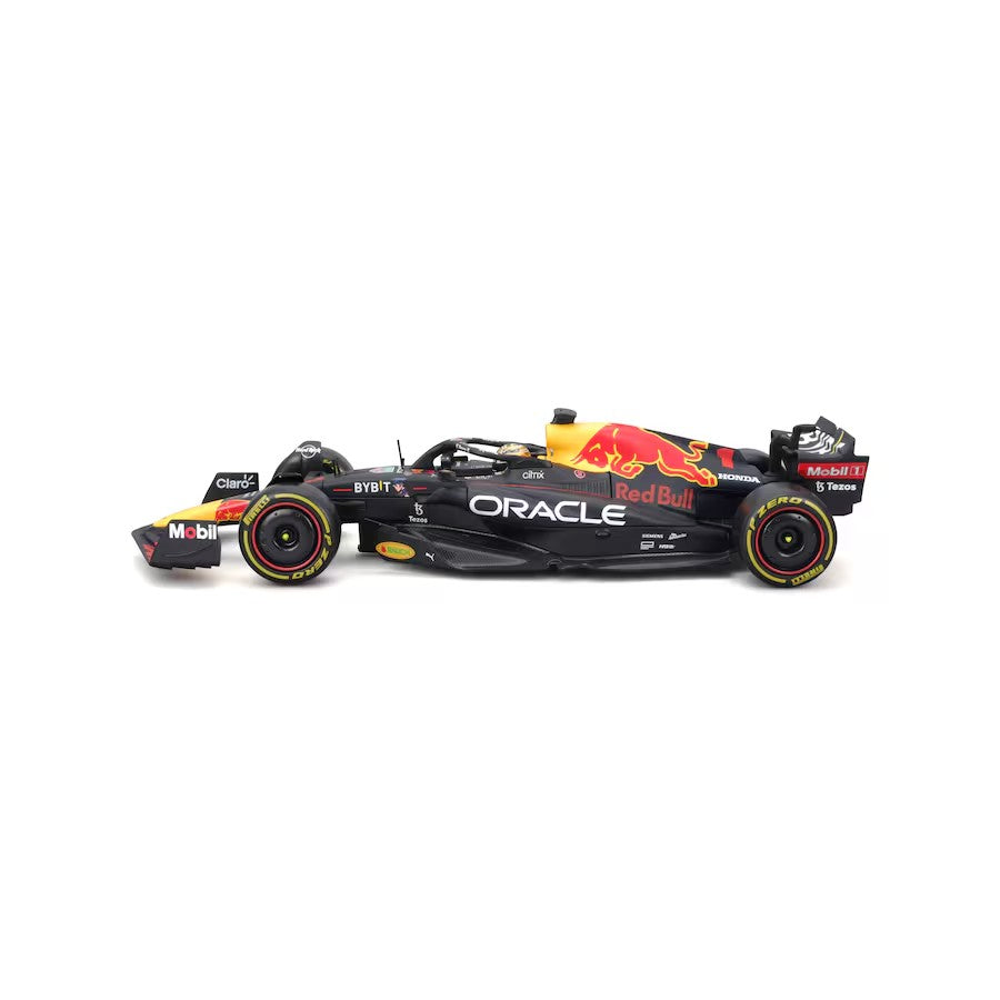 Miniatura 1:24 Red Bull Racing RB18 (2022) - 24cm