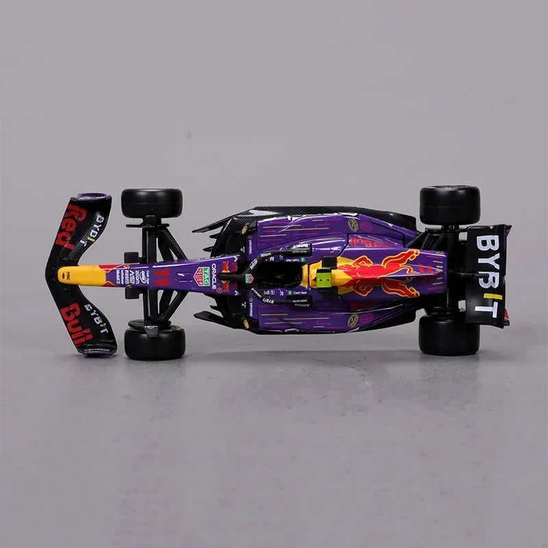 Miniatura 1:43 Red Bull Racing RB19 Las Vegas (2023) - 13cm
