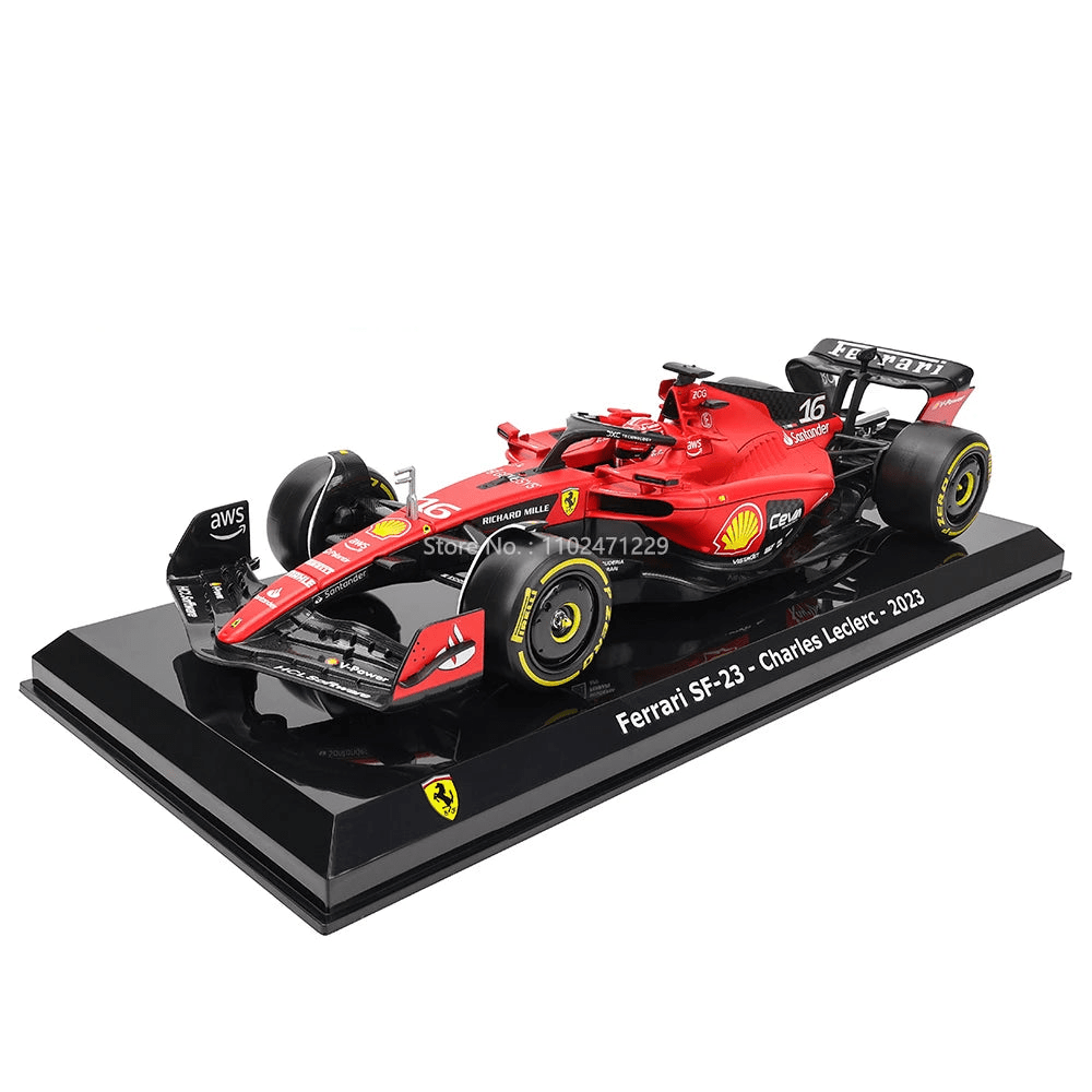 Miniatura 1:24 Scuderia Ferrari SF23 (2023) - 24cm